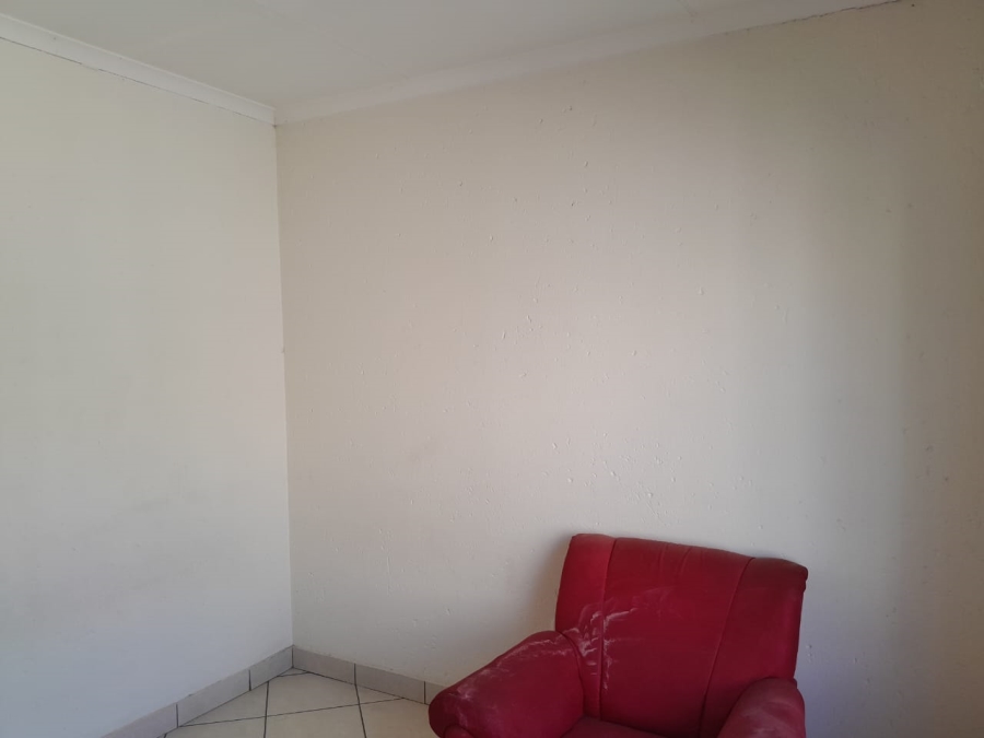 2 Bedroom Property for Sale in Waterval East North West